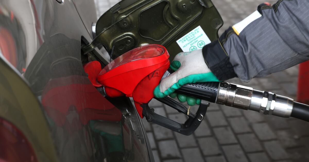 Oil prices post third straight monthly decline ahead of Opec meeting