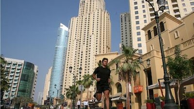 Paul Hymers who trained in Dubai, ran by himself in New York City, he had competed in the London Marathon in 2004 and 2006.