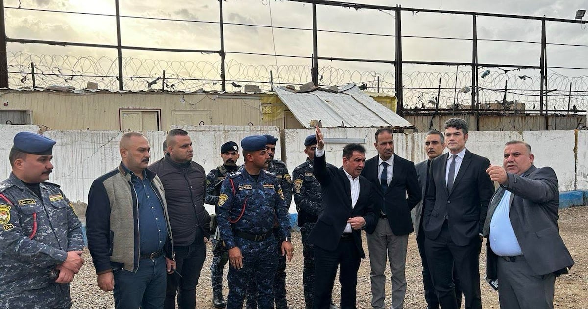 British Mother Urges UK and Canada to Repatriate Son as US Plans Airlift of ISIS Prisoners From Syria to Iraq