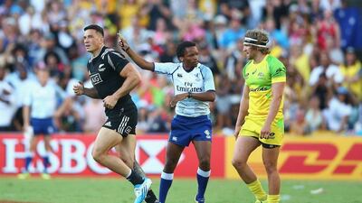 Sonny Bill Williams of New Zealand is given a yellow card during the 2016 Sydney Sevens cup final match between Australia and New Zealand at Allianz Stadium on February 7, 2016 in Sydney, Australia. (Photo by Mark Kolbe/Getty Images)