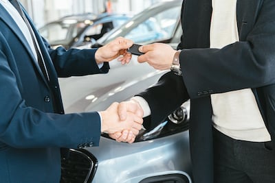 Car dealerships and private sellers each have their pros and cons. Photo: Pexels
