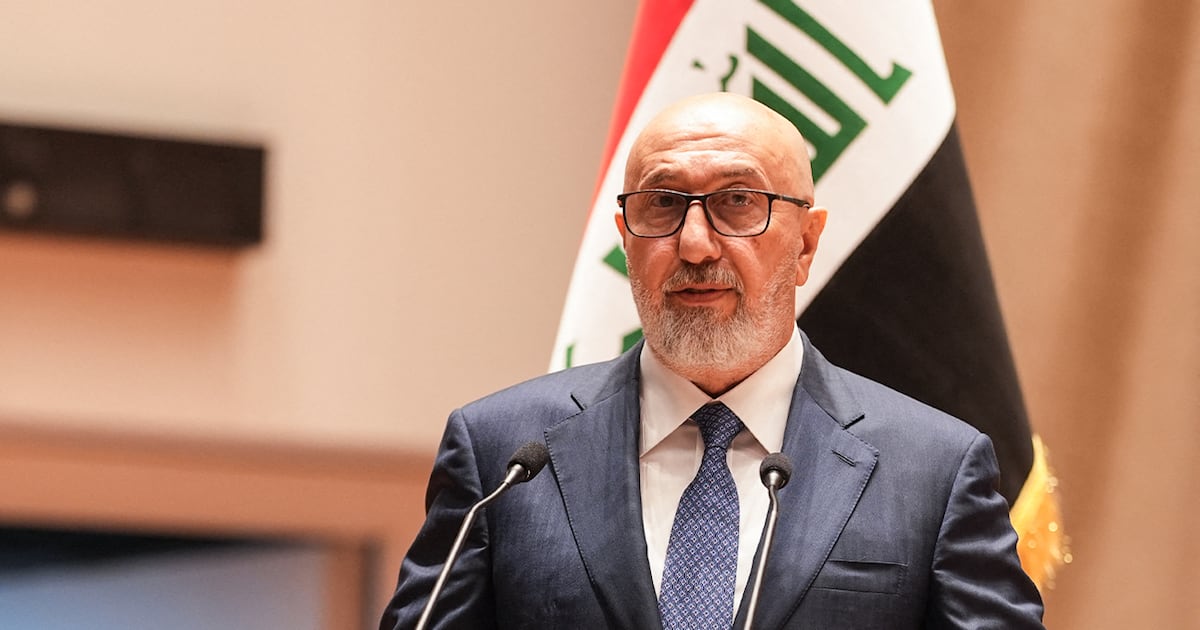 ایران به نفتکش های عراقی اجازه عبور از تنگه هرمز را می دهد