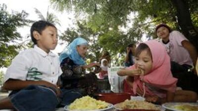 Throughout the Muslim world, everyday dishes are replaced with more luxurious ones for Eid al Fitr.