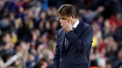 epa07127279 Real Madrid's head coach Julen Lopetegui reacts during a Spanish LaLiga soccer match between FC Barcelona and Real Madrid at the Camp Nou stadium in Barcelona, northeastern Spain. EPA