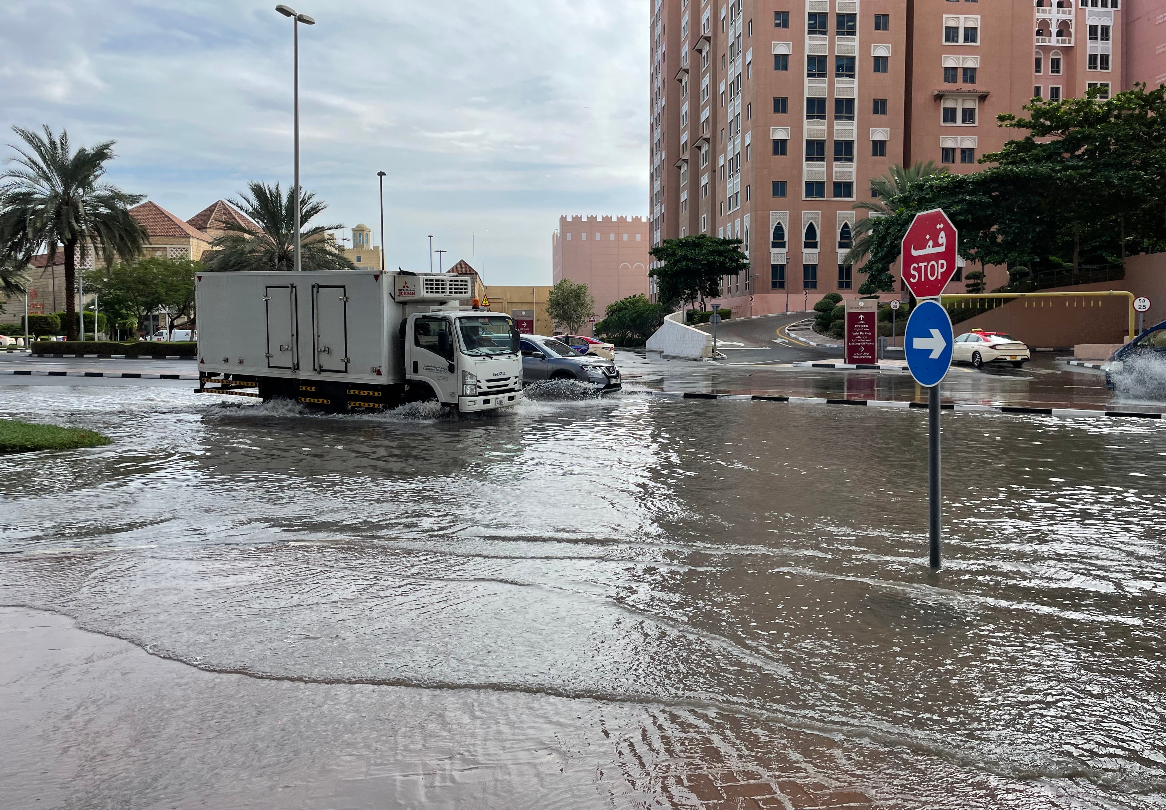 Abu Dhabi and Dubai braced for rain with daytime temperatures to drop ...