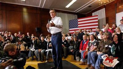The Republican presidential candidate Mitt Romney at the Bayliss Park Hall in Iowa on Sunday. Polls show that most hopefuls are bunched tightly behind the former Massachusetts governor.