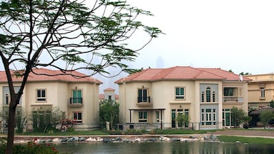 Jumeirah Islands villas: Q2 up 1%. 4BR: Dh300-360,000. 5BR: Dh320-420,000. Q2 2013-Q2 2014: up 5%. Amy Leang / The National