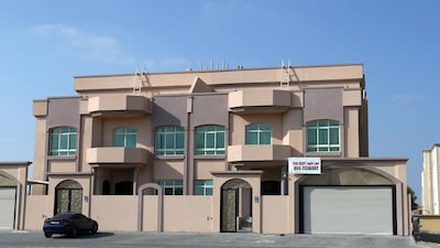 KHALIFA CITY VILLAS: Q4 2015 - Q1 2016 no change. Q1 2015 - Q1 2016 up 1%. 3BR - between Dh115,000 and Dh150,000. 4BR - between Dh140,000 and Dh160,000. 5BR - between Dh170,000 and Dh190,000. Ravindranath K / The National