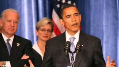 The US president-elect Barack Obama and his vice president-elect Joe Biden during a press conference with the Transition Economy Advisory Board, in Chicago, on Nov 7 2008.