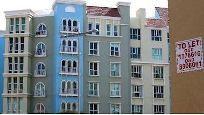 The completion of new projects continued to put downward pressure on apartment prices in Dubai in the fourth quarter.