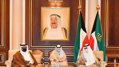 Kuwait's Emir Sheikh Nawaf Al Sabah receives Bahrain's Prince Salman bin Hamad, who offered condolences on the passing of the late Sheikh Sabah. Kuwait News Agency