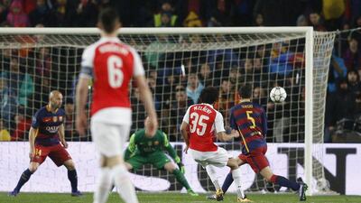 Mohamed Elneny scores the first goal for Arsenal. Action Images via Reuters / Carl Recine