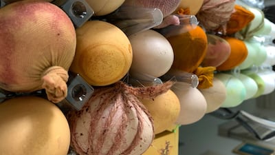 We tried using vegetable dyes to colour our Easter eggs. The results were disappointing