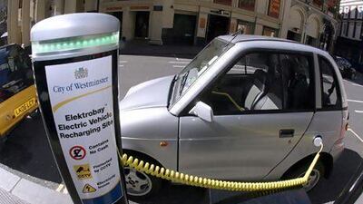 The future of green travel may be plug-in electric cars. Or it could lie with hydrogen, hybrid or fuel-cell engines. The varied efforts of car makers offers little clarity. Alessia Pierdomenico / Reuters