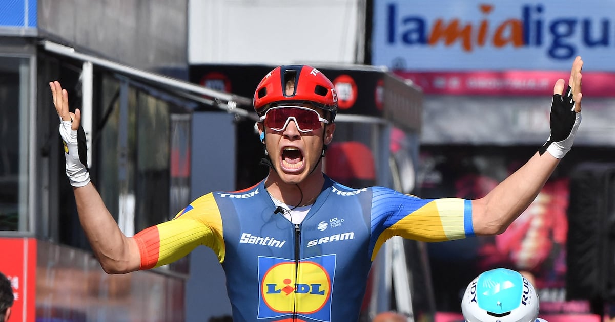 Jonathan Milan sprintet zum Etappensieg des Giro d'Italia ...