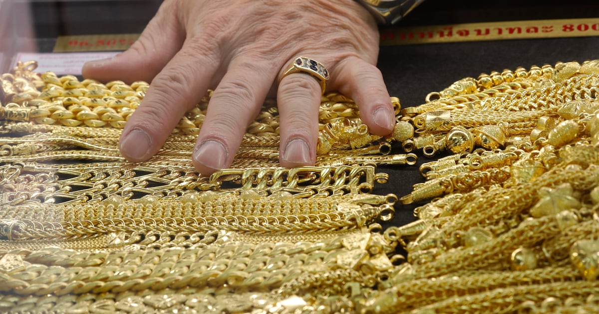 With gold sinking and Bitcoin swaying, Iran war is reshaping safe-haven bets | The National