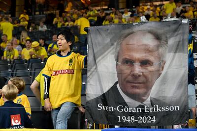 Sweden players and fans paid tribute to Sven-Goran Eriksson ahead of their match against Esotnia. EPA