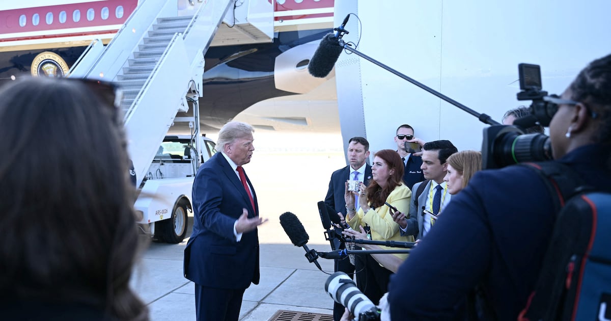 US TV networks halt White House pool coverage after Trump bans