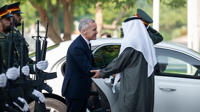 Sheikh Mohamed receives Mr Carney at Qasr Al Shati