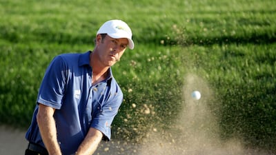 Australian Richard Green hits out of a bunker on the sixth hole during the third day of the Dubai Desert Classic golf tournament in the Gulf emirate on January 31, 2009. Green found himself two strokes off the leader Irish teenage prodigy Rory McIlroy at the halfway stage on the third day of the Dubai Desert Classic. McIlroy grabbed the halfway lead with a 25-foot eagle putt on the last. AFP PHOTO/KARIM SAHIB *** Local Caption *** 214168-01-08.jpg