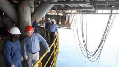 Republican presidential candidate John McCain, second from left, tours an oil rig in the Gulf of Mexico.