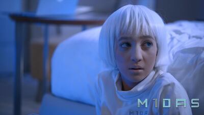 M1das stars Dana Dajani – who won Tropfest Arabia’s best actress award in 2011 for her role in At First Sight – and Sara AlKhatib as the titular android. Razan Takash