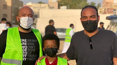 'Live To Give' volunteers take part in food distribution around Jeddah neighbourhoods.