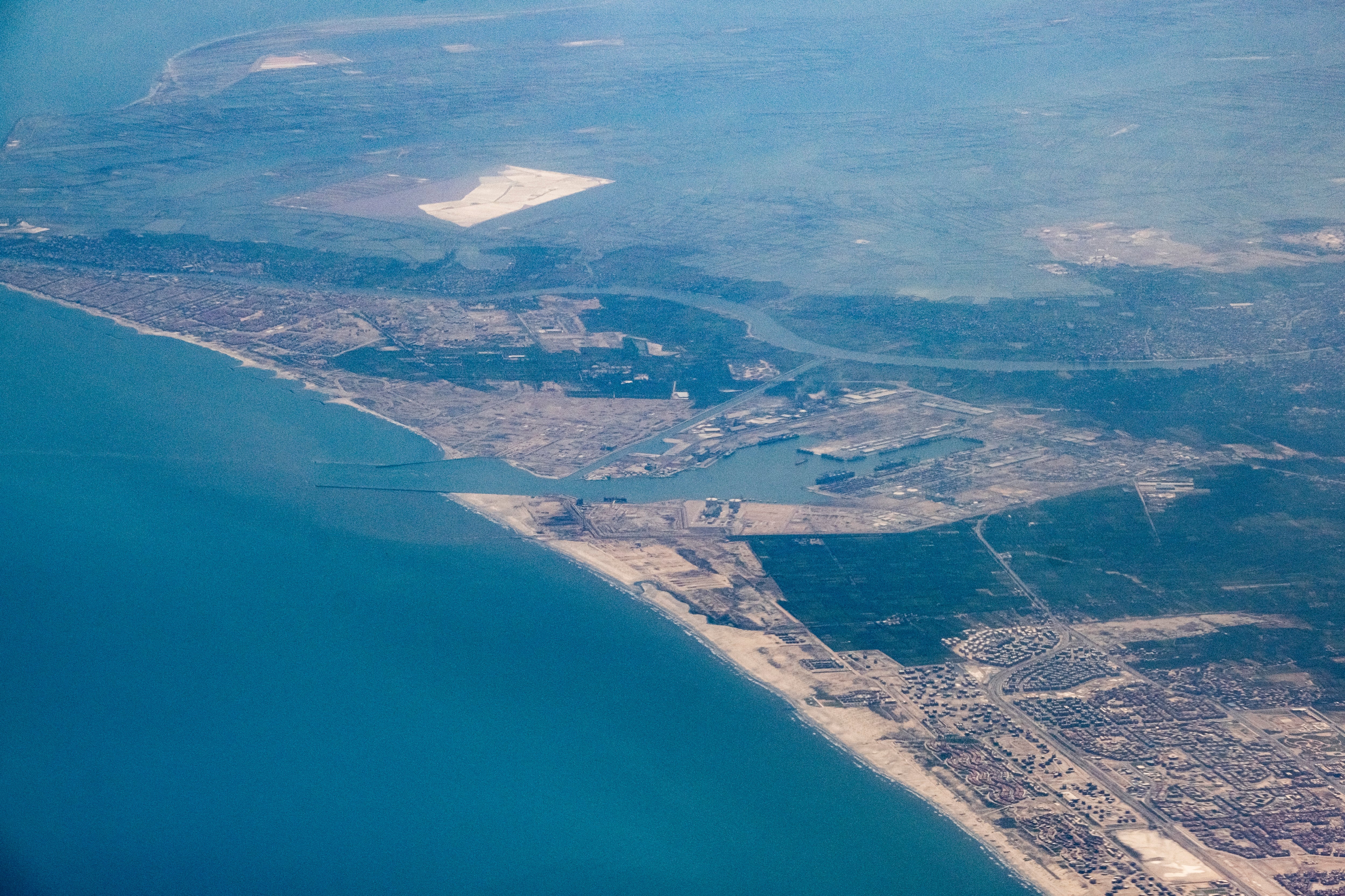 Image linked from the original feed: Gas tankers 'damaged' in fire at Egyptian port