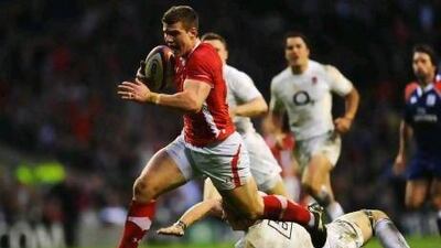 A late try by Scott Williams saved a sloppy Wales side against rival England in a Six Nations match on Saturday.