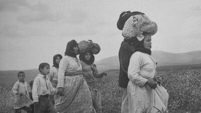 Women and children refugees evacuate the village of Zenin during the 1948 Palestinian Nakba. John Phillips / Time Life Pictures / Getty Images