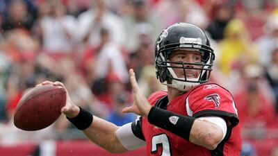 Atlanta Falcons quarterback Matt Ryan looks downfield to pass during their NFL football game against the Tampa Bay Buccaneers in Tampa, Florida September 25, 2011. Pierre DuCharme / Reuters