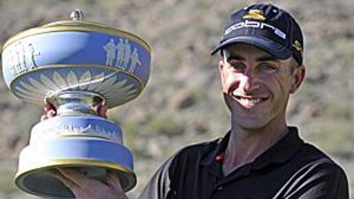 Geoff Ogilvy now tops the Race to Dubai money list after his exploits in Arizona.