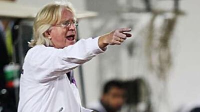 Winfried Schaefer bellows out instructions during last week's 2-0 victory over Al Wasl.