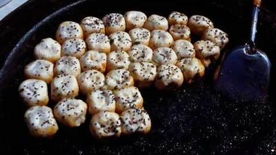 Shengjian, or fried dumplings, on offer at stall.