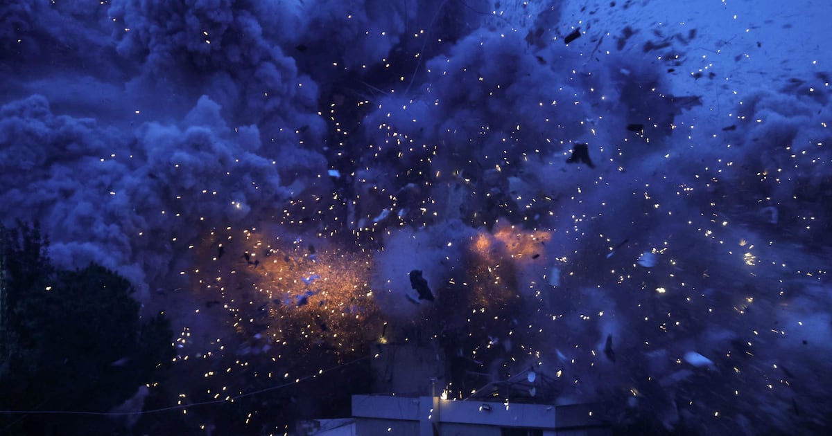 Israel Bombs Four Syria-Lebanon Border Crossings, Kills Two in Southern Lebanon