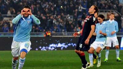 Lazio's Antonio Candreva celebrates his goal against Cagliari.
