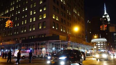 Police block a road after the explosion in New York. William Edwards / AFP