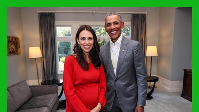 Mr Obama poses with Ms Ardern at Government House. Pool / Getty Images.