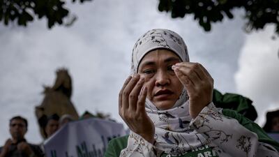 Activists picket during talks between the Philippine senate and congress to determine the Muslim community's bid for self-governance on July 11, 2018 in Manila. Getty