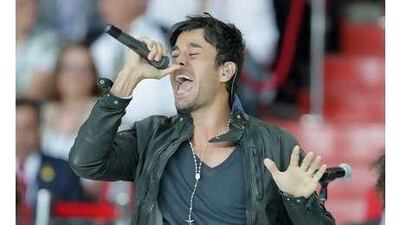 Enrique Iglesias will entertain buyers at a party for Dream harbour.
