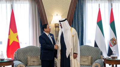 Sheikh Mohamed meets Prime Minister Pham Minh Chinh of Vietnam on the sidelines of the summit