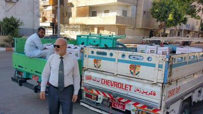 The Al Maktoum Foundation has begun distribution of 10,000 Ramadan packages - each containing 20 kg of food rations - in the Upper Egypt governorates, as part of the second phase of assistance to underprivileged families in the area.