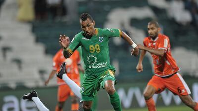 Shabab's Brazilian forward Ciel charges past the Ajman back line on route to goal. Maktoum Bin Rashid Al Maktoum Stadium. Ashraf Umrah / Al Ittihad