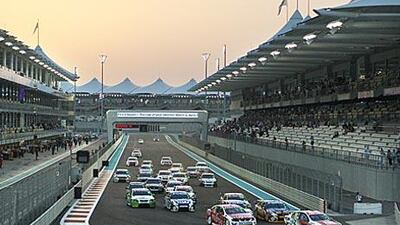 Drivers jostle for position at the V8 400 Supercars Championship at the Yas Marina Circuit in Abu Dhabi at the weekend.