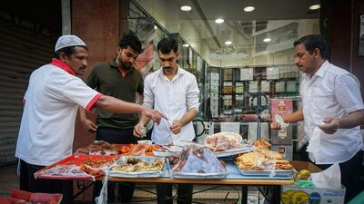 Old Dubai iftar snack stall. Photo Courtesy: Frying Pan Adventures