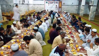 In line with the Ramadan programmes sponsored by the Emirates Red Crescent, the Red Crescent office in Islamabad, has in collaboration with the UAE Embassy, implemented iftar programmes in Rawalpindi and Islamabad.