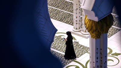 Worshippers arrive Sheikh Zayed Grand Mosque as the end of Ramadan draws near