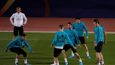 Real Madrid's Gareth Bale and Sergio Ramos with teammates during training. Matthew Childs / Reuters