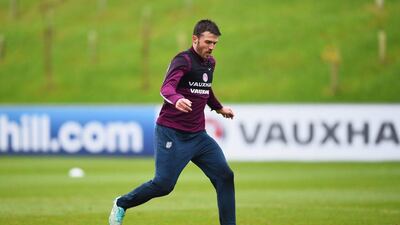 Michael Carrick shown training with England, before picking up an injury, on Tuesday as the team prepares for a Euro 2016 qualifier on Saturday against Slovenia. Shaun Botterill / Getty Images / November 11, 2014