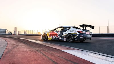 Daham accelerates into a drifting position.